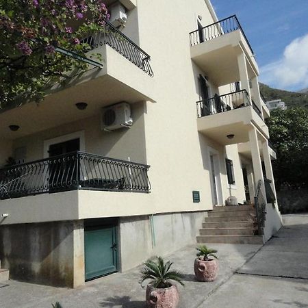 Apartments & Rooms M Petrovac Exteriér fotografie