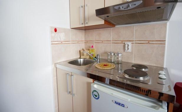 Apartments & Rooms M Petrovac Pokoj fotografie