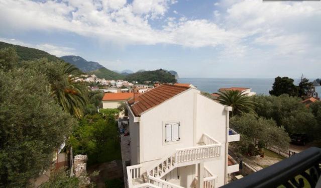 Apartments & Rooms M Petrovac Pokoj fotografie