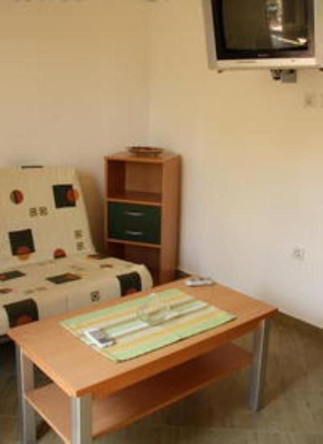 Apartments & Rooms M Petrovac Pokoj fotografie